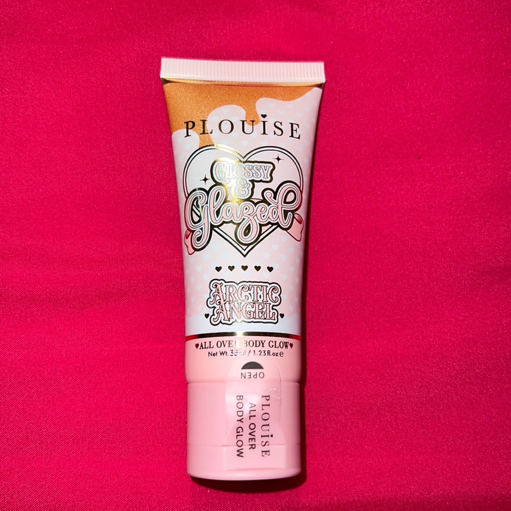 Plouise body glow in Arctic Angel